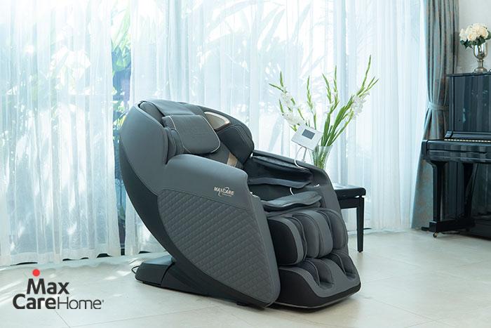 Ghế massage toàn thân Maxcare Max668PRO điều khiển bằng giọng nói phân khúc phổ thông có giá thành hợp lý