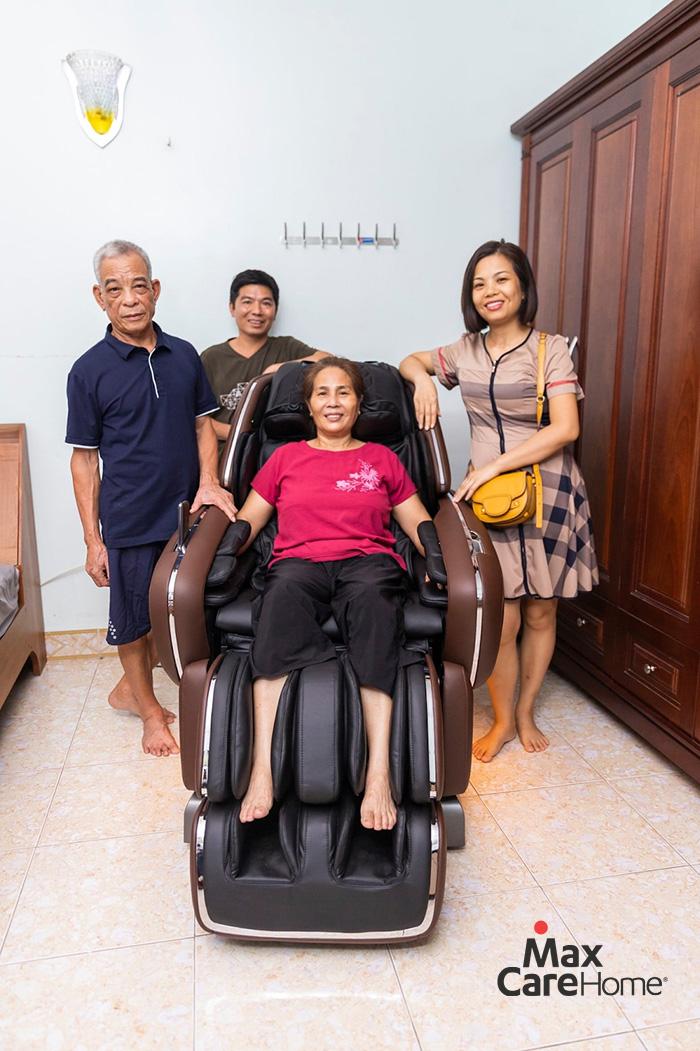 Mua ghế massage chăm sóc sức khỏe cho gia đình