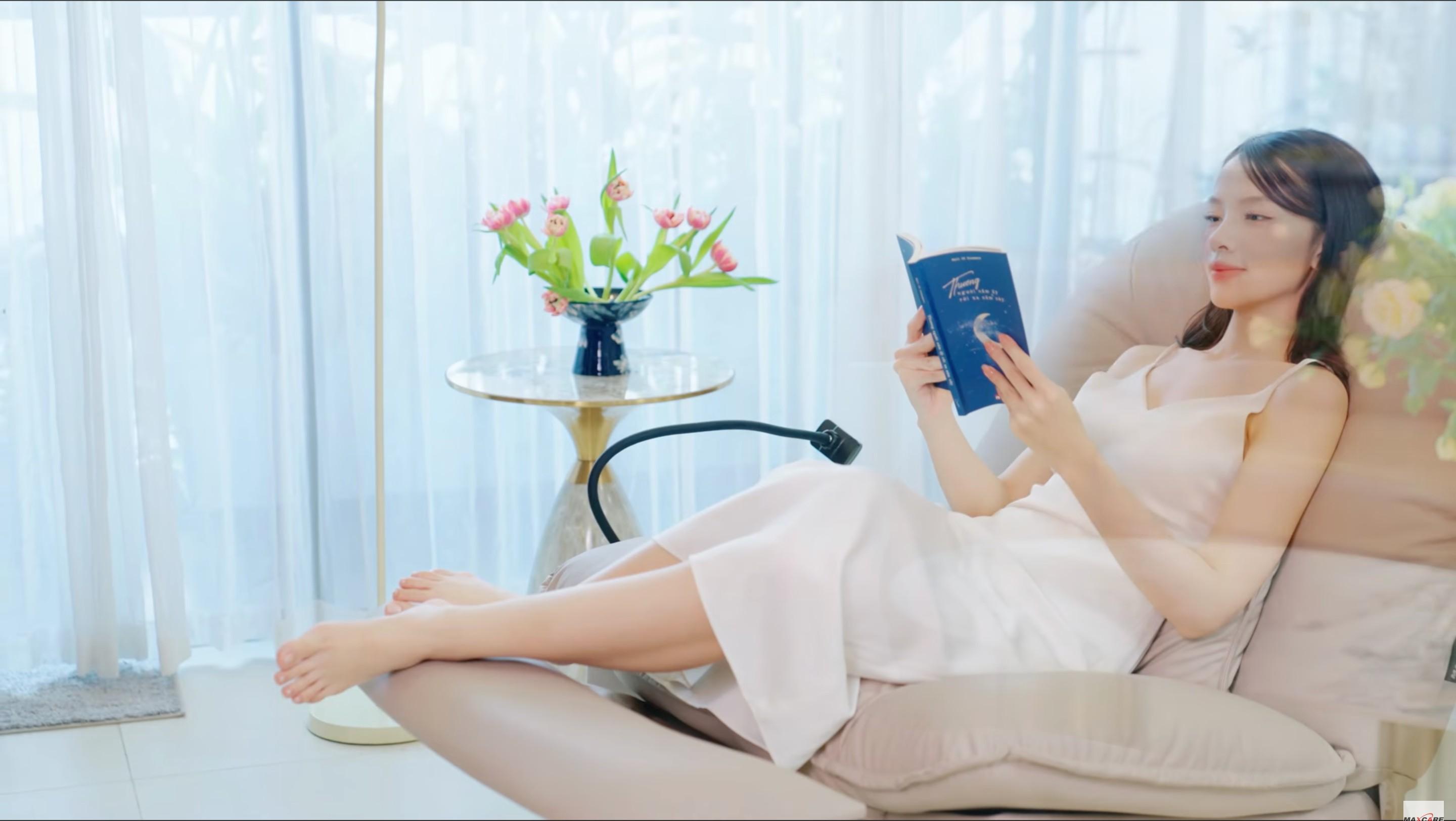 RA MẮT GHẾ SOFA MASSAGE MAXCARE MODERN LIVING: Vừa massage, nội thất thời thượng, vừa làm giường ngủ