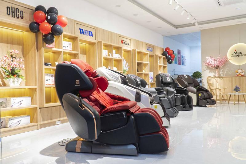 Một thương hiệu uy tín luôn khuyến khích khách hàng ngồi thử miễn phí tại showroom để tự mình cảm nhận sự khác biệt