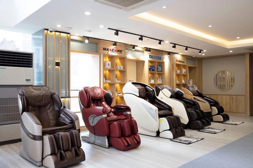 Mua ghế massage tốt - Đến Maxcare Home